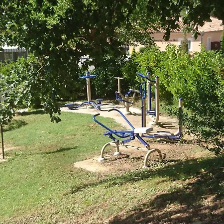 Le Sous Bois Hotel *